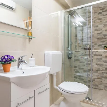 Apartments Deluxe N Διαμέρισμα Ντουμπρόβνικ